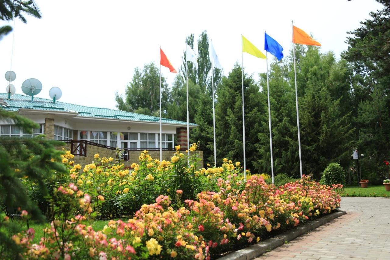 Resort Center Raduga Dolinka Exterior foto