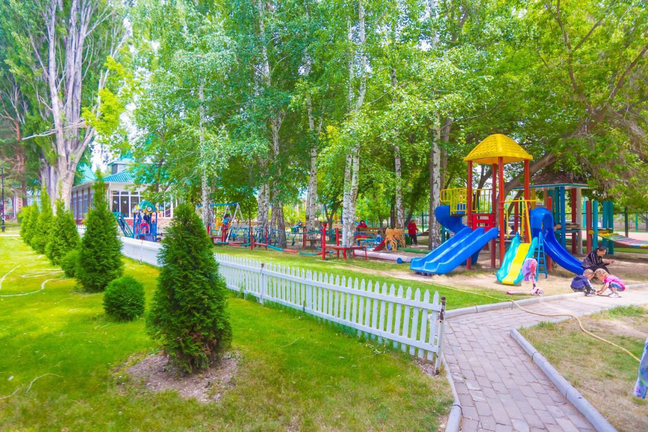 Resort Center Raduga Dolinka Exterior foto