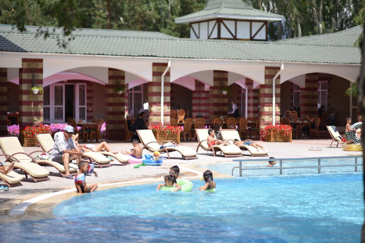 Resort Center Raduga Dolinka Exterior foto