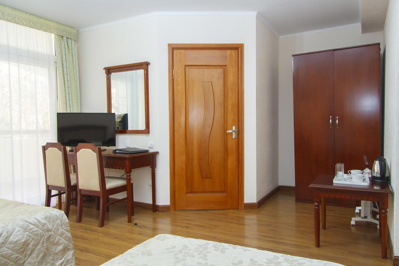 Resort Center Raduga Dolinka Exterior foto